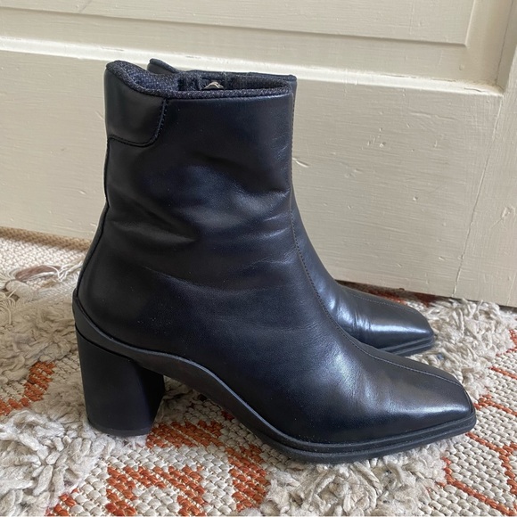Vagabond x Atelier Black Booties - Picture 2 of 3